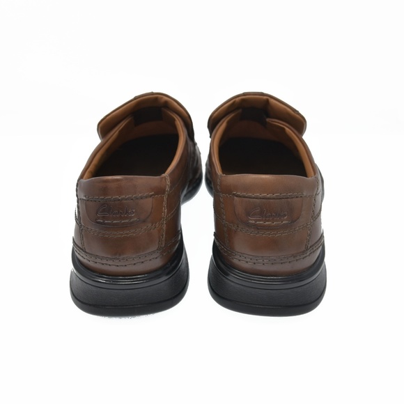 *CLARKS Collection Sz 10.5M Brown Leather Loafers main image 5
